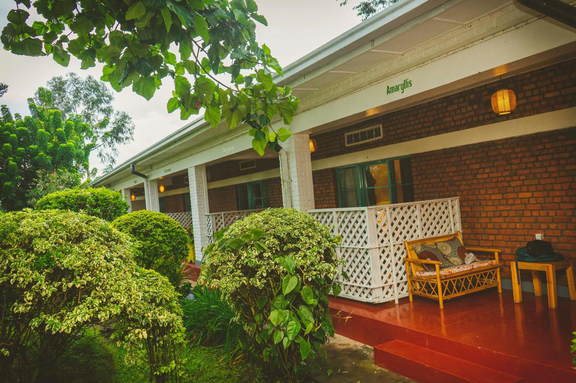 Isange Paradise Resort 루헹게리 외부 사진
