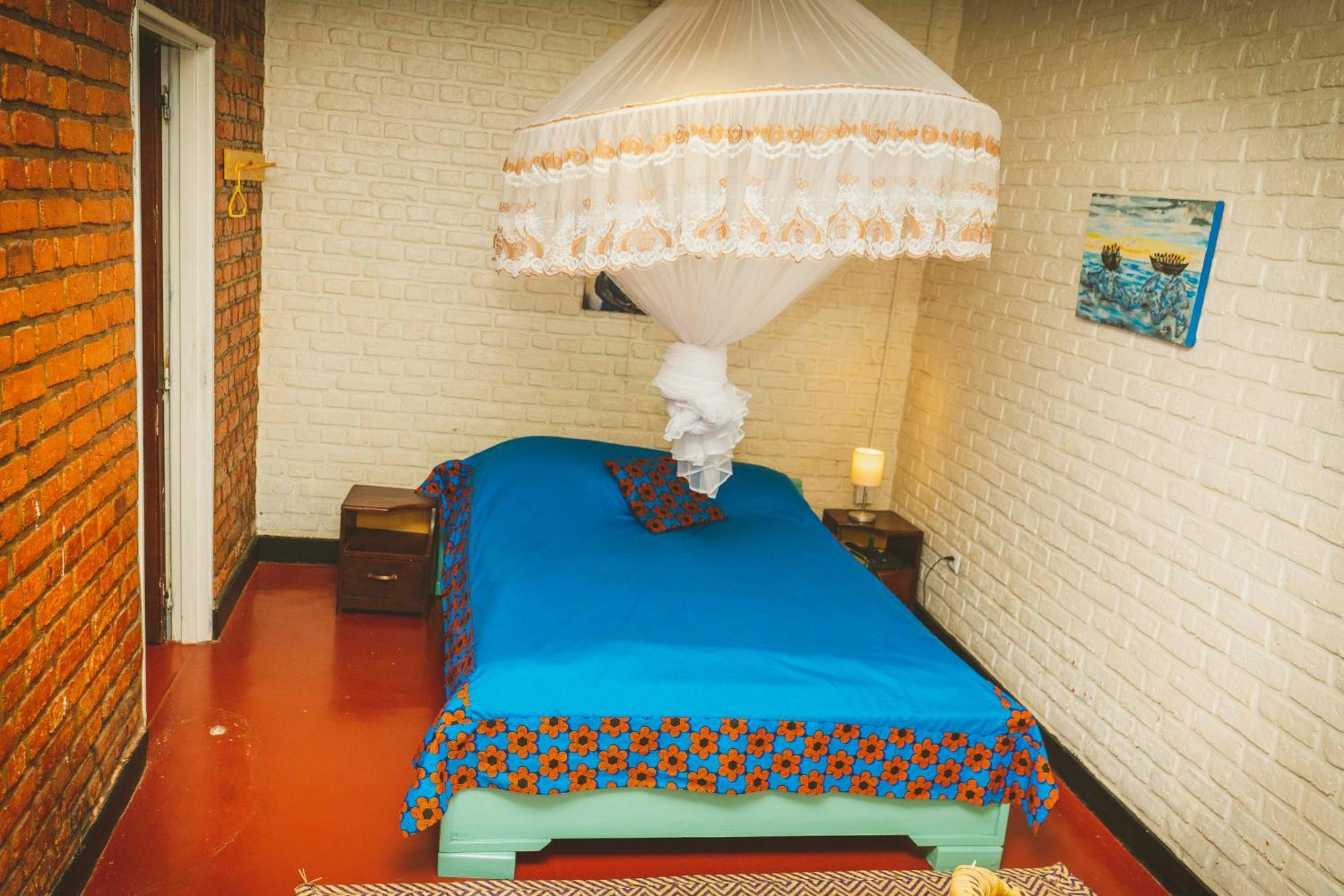 Isange Paradise Resort 루헹게리 외부 사진