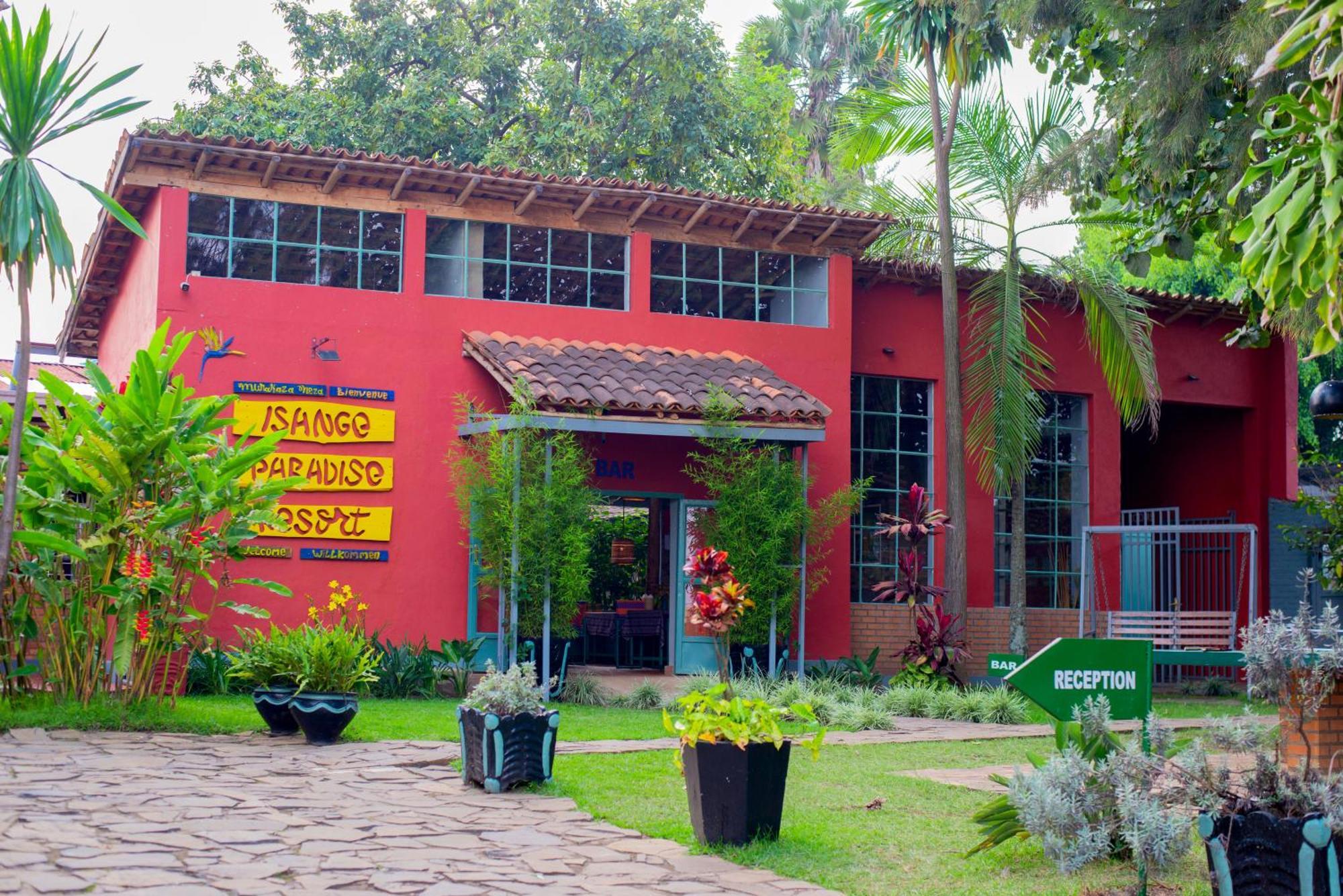 Isange Paradise Resort 루헹게리 외부 사진